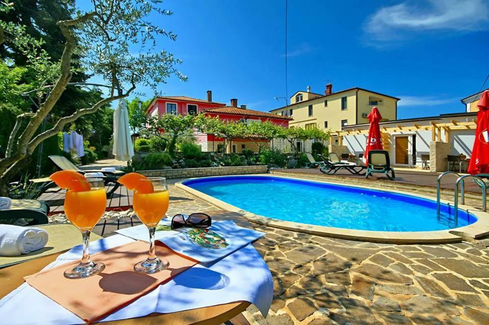 Apartmani Elio Умаг Экстерьер фото