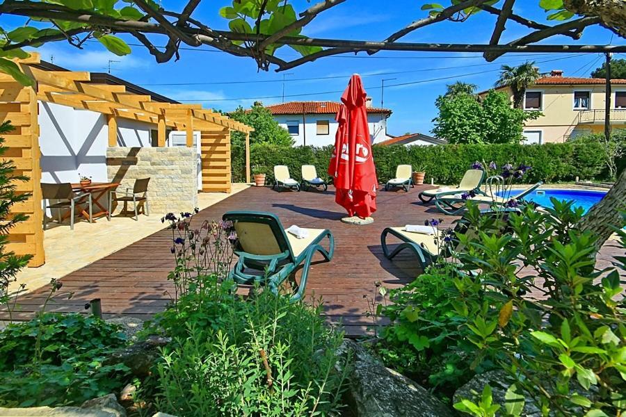 Apartmani Elio Умаг Экстерьер фото